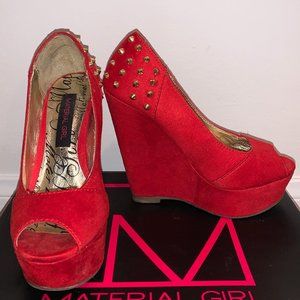 Material Girl Gold Spiked Red Wedges size 5